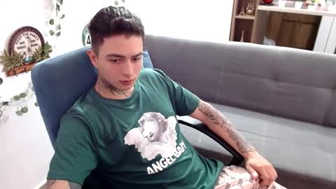 Snapshot of santi_ss chatting on March 2026 03:02:01 PM santi_ss online show from March 2026 03:02:01 PM