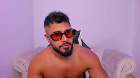 santiago_huntt online show from March 2026 08:56:02 PM