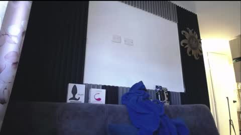 Snapshot of santii_rose chatting on June 2026 05:33:02 PM Santii online show from June 2026 05:33:02 PM