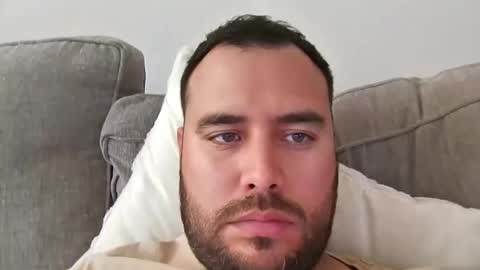 Thiago.... online show from April 2026 08:53:02 PM