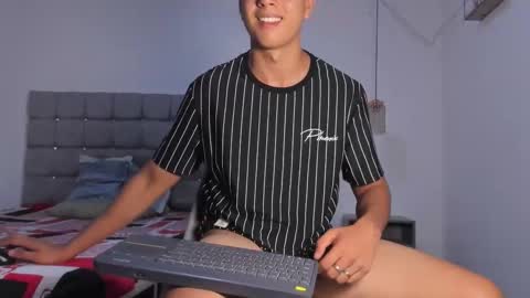 santy_stump online show from March 2026 02:04:02 AM