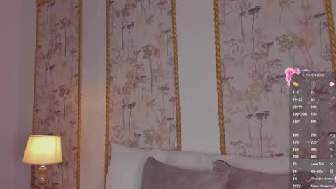 Sara online show from November 2025 07:25:01 PM