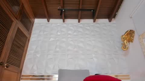 Sara Collins online show from April 2026 11:46:02 AM