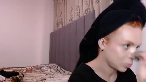 sara_johnson__ online show from April 2026 01:05:01 AM