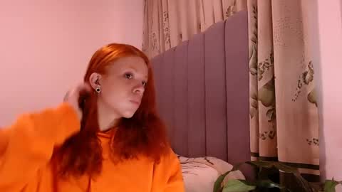sara_johnson__ online show from April 2026 10:17:02 AM