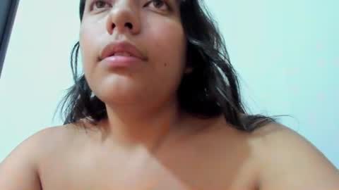 Snapshot of sara_len chatting on July 2026 06:07:01 PM sara_len online show from July 2026 06:07:01 PM