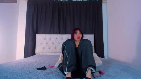 Sara  Neith online show from April 2026 06:36:01 AM