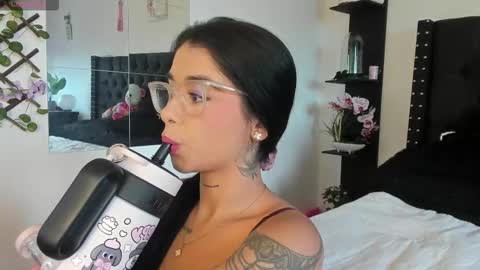 sara_ramirez0 online show from March 2026 06:13:02 PM