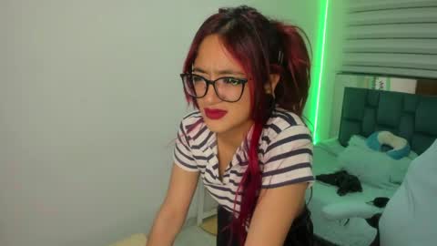 sara_red_x online show from May 2026 03:24:01 AM