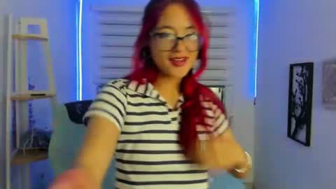 sara_red_x online show from June 2026 03:59:02 AM