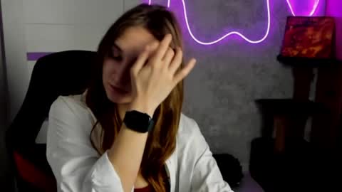 Sara online show from April 2026 08:23:01 PM