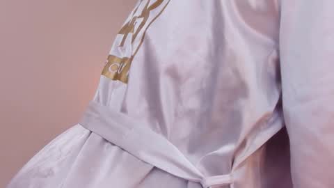 Sara  online show from March 2026 07:39:01 PM