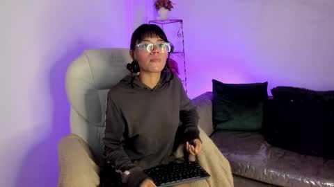 saraa_lee856 online show from May 2026 07:41:01 PM