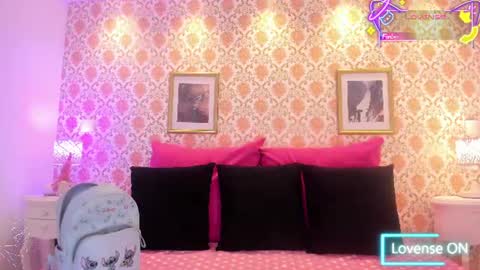 Snapshot of saraavila_ chatting on June 2026 07:35:02 PM SaraAvila online show from June 2026 07:35:02 PM