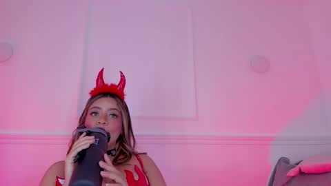 Sarah Bonneth online show from April 2026 11:46:02 AM