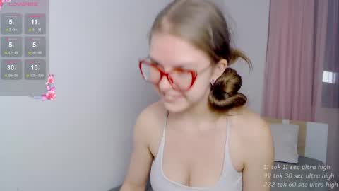 Sarah online show from April 2026 05:42:02 PM