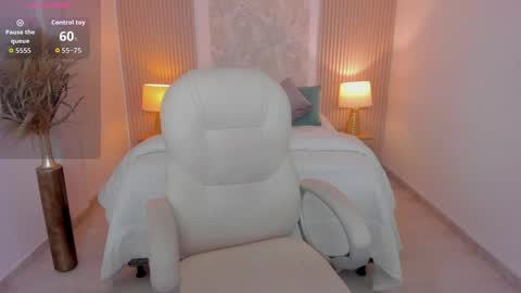 Sarah online show from April 2026 08:46:01 PM