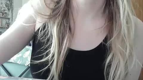 Sarah online show from March 2026 08:30:02 PM