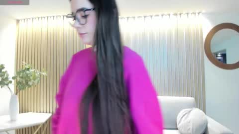 Sarah Rhodes online show from February 2026 12:34:02 PM