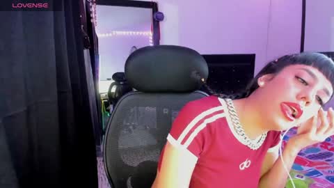 Snapshot of sarapiink chatting on May 2026 04:51:01 AM Sara online show from May 2026 04:51:01 AM