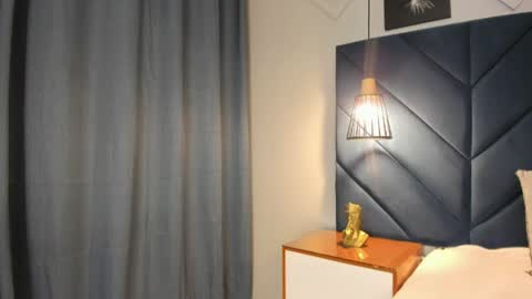 Sara  online show from April 2026 05:07:02 AM