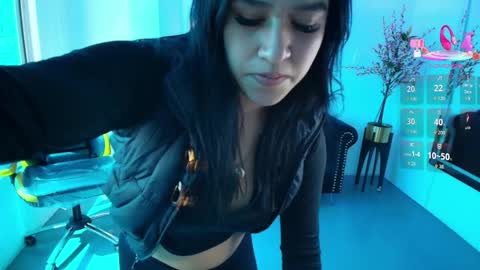 Sasha online show from April 2026 07:11:01 PM