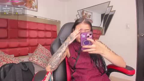 Snapshot of saskiagrendel chatting on June 2026 06:09:02 PM saskiagrendel online show from June 2026 06:09:02 PM