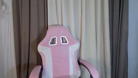 Snapshot of sassy_jenny8 chatting on November 2025 10:26:02 AM sassy_jenny8 online show from November 2025 10:26:02 AM