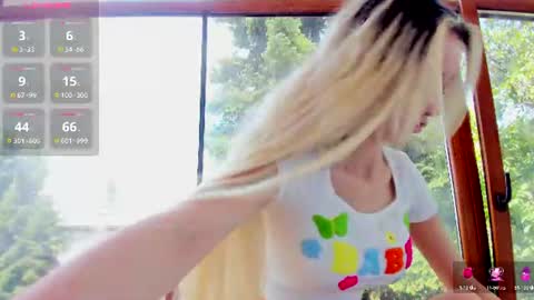 Snapshot of sassyt33n chatting on June 2026 08:19:01 AM sassyt33n online show from June 2026 08:19:01 AM