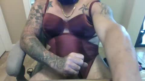 Snapshot of satinpantys chatting on April 2026 06:16:02 PM satinpantys online show from April 2026 06:16:02 PM