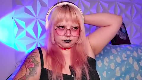 Snapshot of satyn_doll chatting on April 2026 11:53:01 PM Gina George online show from April 2026 11:53:01 PM