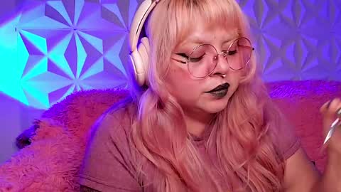 Snapshot of satyn_doll chatting on May 2026 01:14:01 AM Gina George online show from May 2026 01:14:01 AM