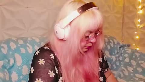 Gina George online show from June 2026 01:15:02 AM