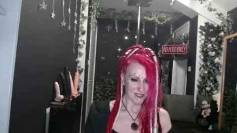 SaucySky online show from February 2026 12:44:02 AM