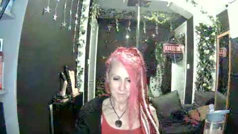 Snapshot of saucysky chatting on June 2026 09:50:01 PM SaucySky online show from June 2026 09:50:01 PM