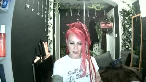 Snapshot of saucysky chatting on June 2026 07:52:02 PM SaucySky online show from June 2026 07:52:02 PM