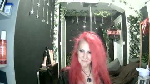 Snapshot of saucysky chatting on July 2026 09:17:02 PM SaucySky online show from July 2026 09:17:02 PM