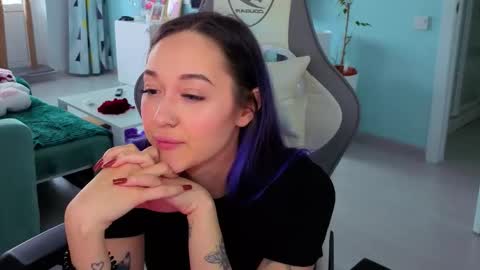 Ariel online show from March 2026 04:38:02 AM