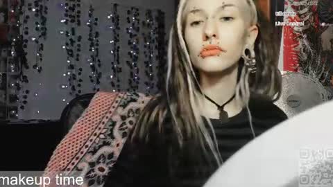 pronoun she. name Mary. age 21. online show from July 2026 03:18:02 PM