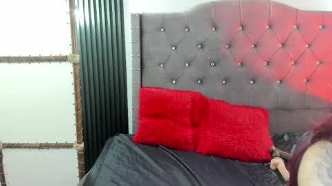 Snapshot of scarbadgirl_ chatting on May 2026 04:20:02 AM scarbadgirl_ online show from May 2026 04:20:02 AM