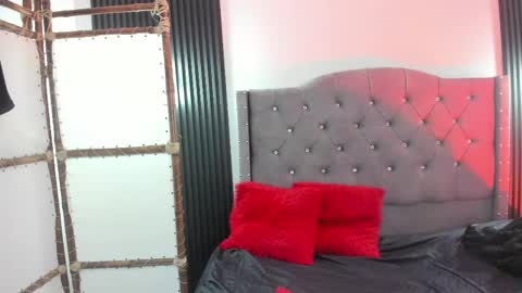 Snapshot of scarbadgirl_ chatting on June 2026 03:42:01 AM scarbadgirl_ online show from June 2026 03:42:01 AM