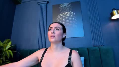 Scarlet Edwars online show from March 2026 07:08:02 PM