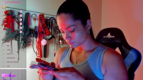 scarlet taylor kennedy online show from April 2026 12:02:02 AM