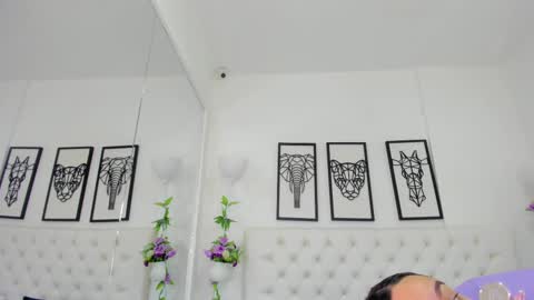 Isa online show from February 2025 11:02:02 AM