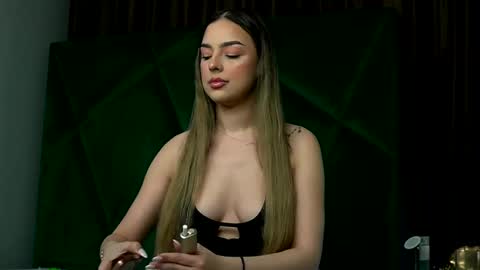 Scarlet online show from March 2026 11:10:01 PM