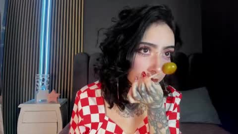 Snapshot of scarleth_fg_ chatting on April 2026 02:27:02 AM Scarleth online show from April 2026 02:27:02 AM