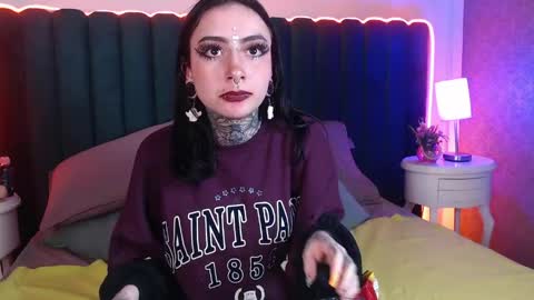 Snapshot of scarleth_fg_ chatting on May 2026 01:57:16 AM Scarleth online show from May 2026 01:57:16 AM