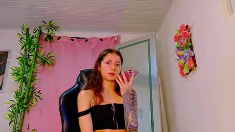 Snapshot of scarletjonesx chatting on May 2026 12:30:02 AM Denis online show from May 2026 12:30:02 AM