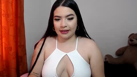 Snapshot of scarletlux_ chatting on February 2026 06:50:02 PM Scarlet online show from February 2026 06:50:02 PM