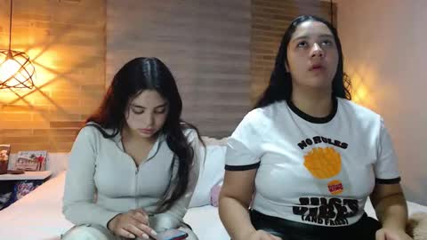 Scarlett and Jazmin online show from December 2025 08:41:01 AM